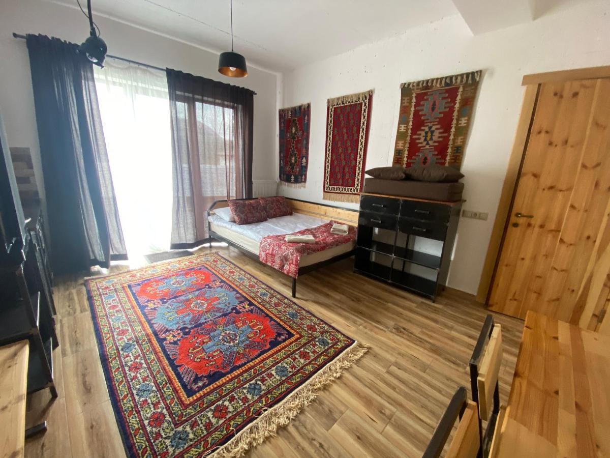 Mountain Cricket Chalets And Apartments Gudauri Quarto foto