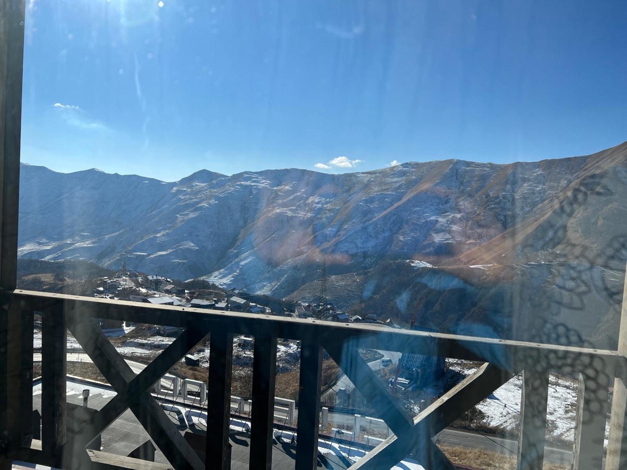 Mountain Cricket Chalets And Apartments Gudauri Quarto foto
