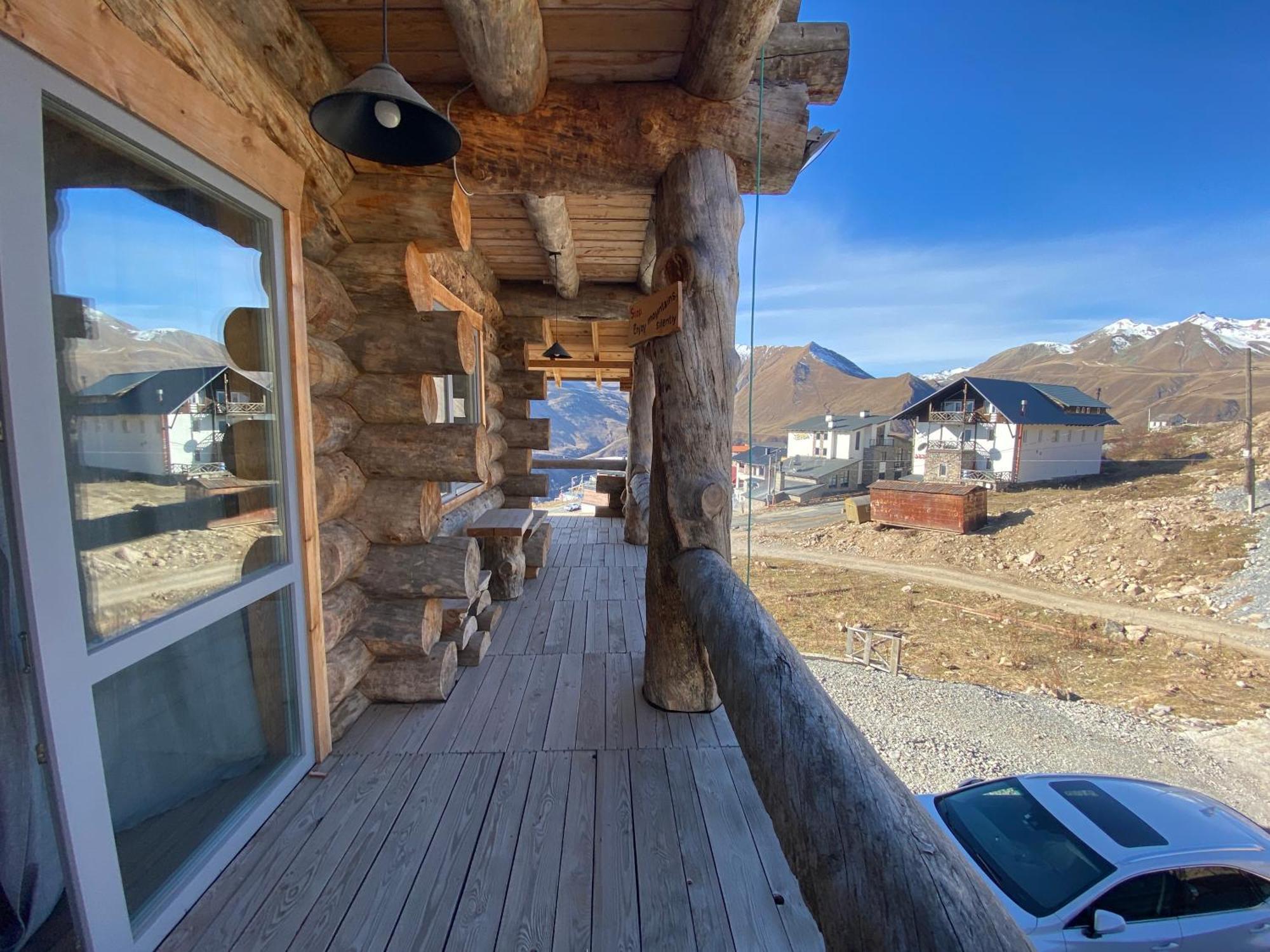 Mountain Cricket Chalets And Apartments Gudauri Quarto foto