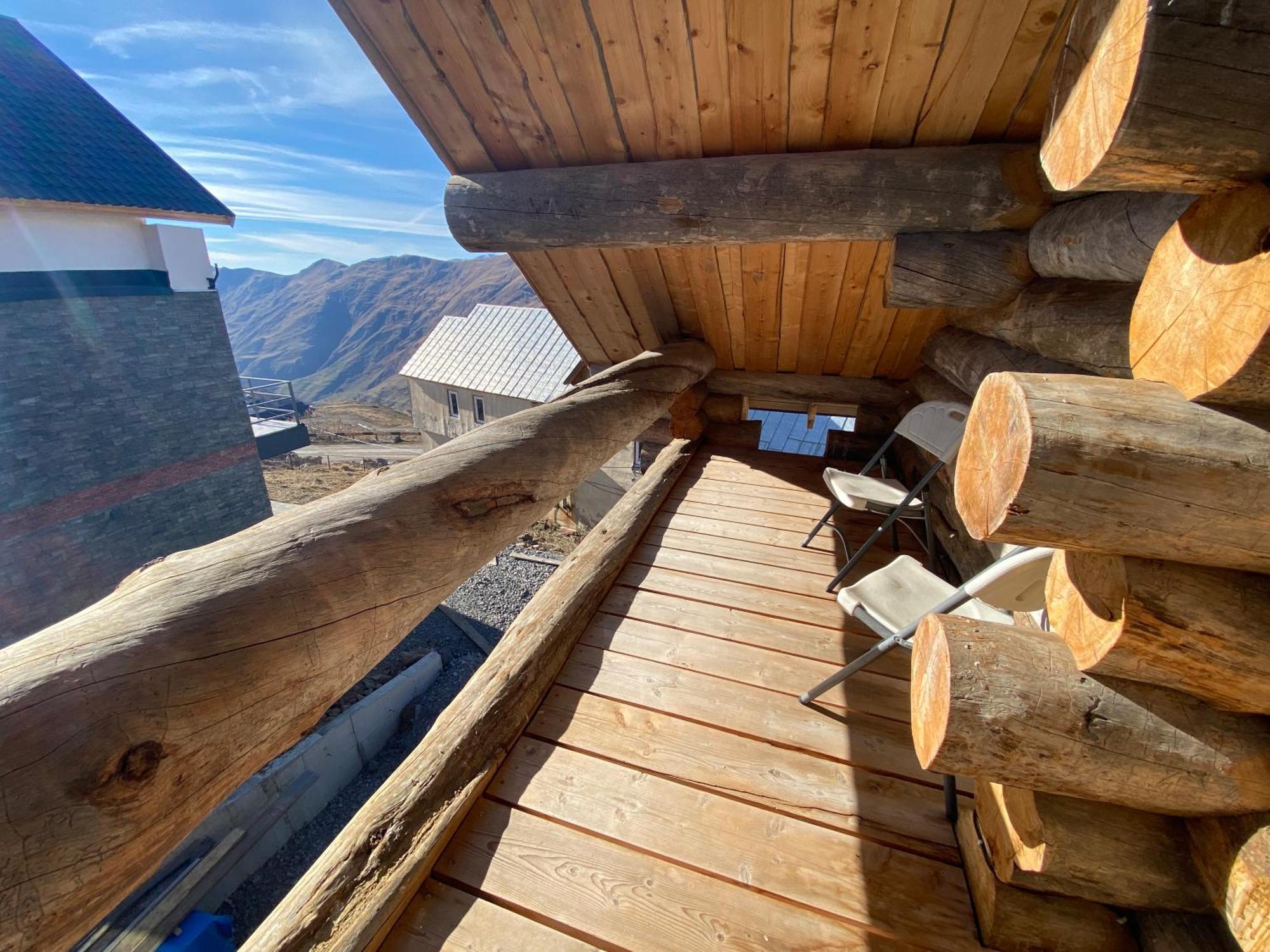 Mountain Cricket Chalets And Apartments Gudauri Quarto foto