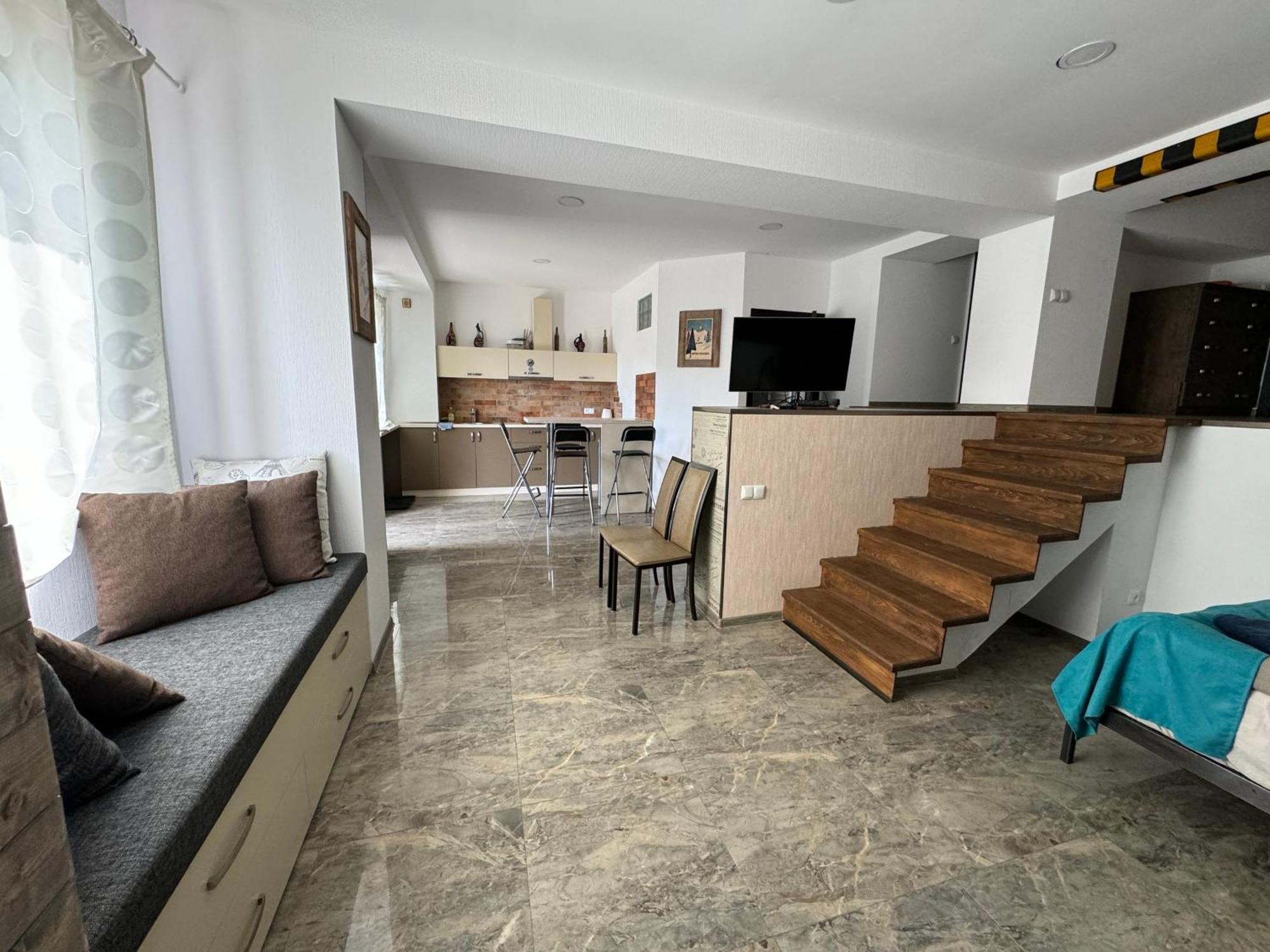 Mountain Cricket Chalets And Apartments Gudauri Quarto foto